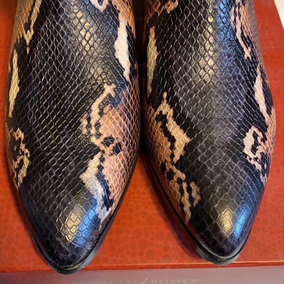 Donald Pliner Genuine Leather Snake-Print Dyla Bootie, Size 10 - Picture 3 of 13